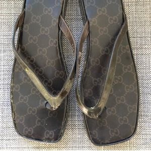 Vintage Solid Wood Gucci Sandals